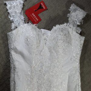 NWT Absolutely stunning! Dress Size 8 Mermaid-style Bridal Gown - See Video